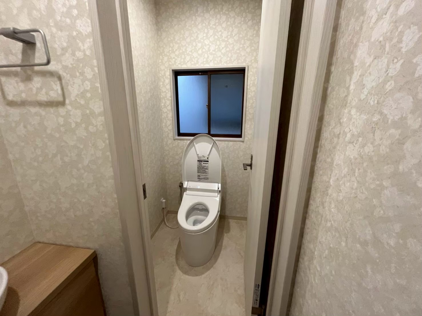 戸建のトイレリフォームのご紹介です。