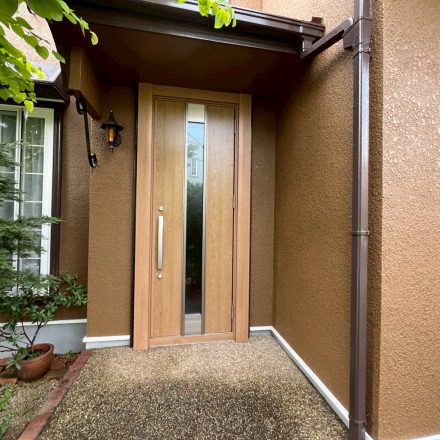 築26年戸建ての玄関リフォームのご紹介です。