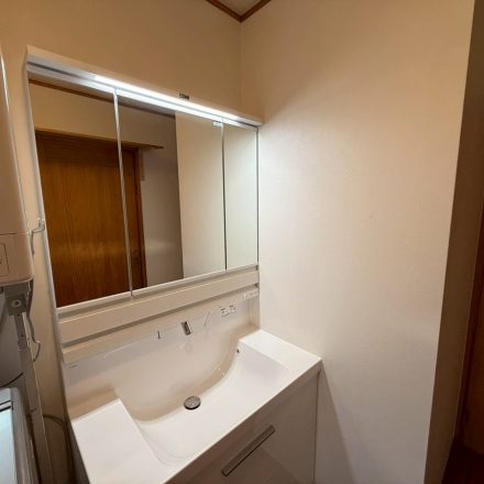 戸建ての洗面リフォームのご紹介です。