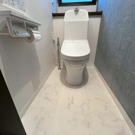 戸建のトイレリフォームのご紹介です。