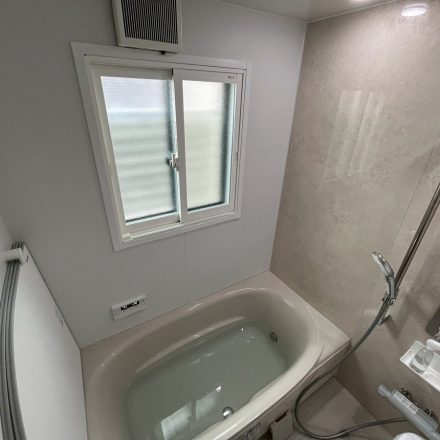 戸建ての浴室リフォームのご紹介です。