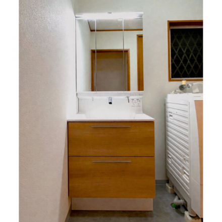 築23年戸建ての洗面リフォームのご紹介です。