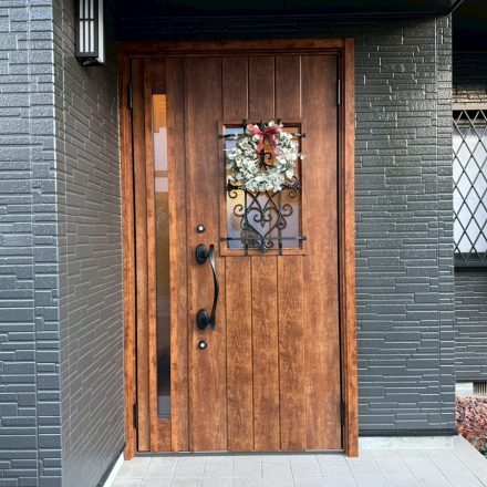 築26年戸建ての玄関リフォームのご紹介です。