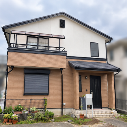 築30年戸建てのエクステリア＆外壁リフォームのご紹介です。